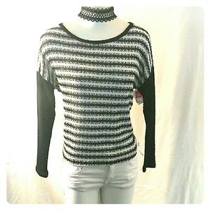 Women's WINDSOR Black/White Sweater; Sz. Medium